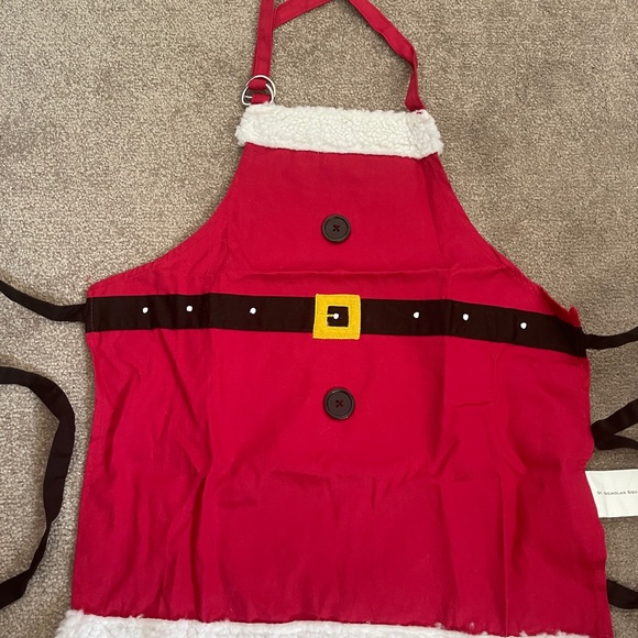 St. Nicholas Square child’s Apron Set - Picture 5 of 8